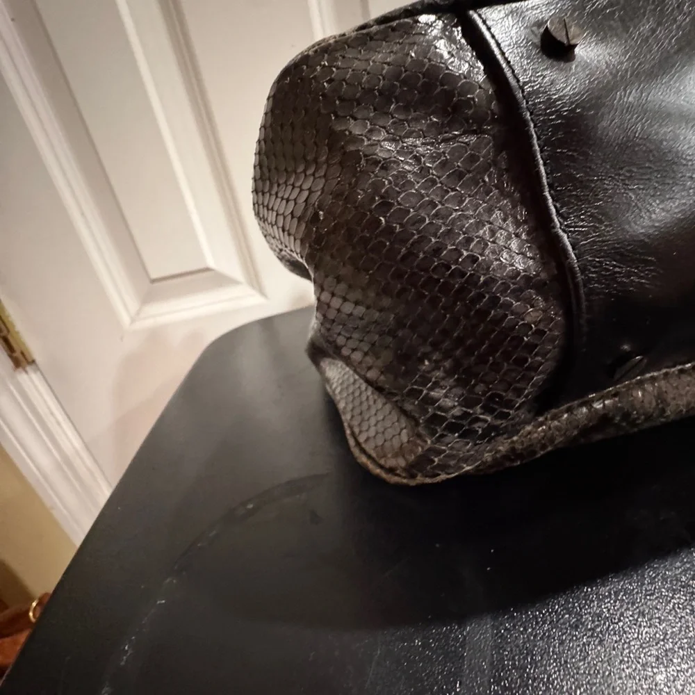 Tory Burch chic leather